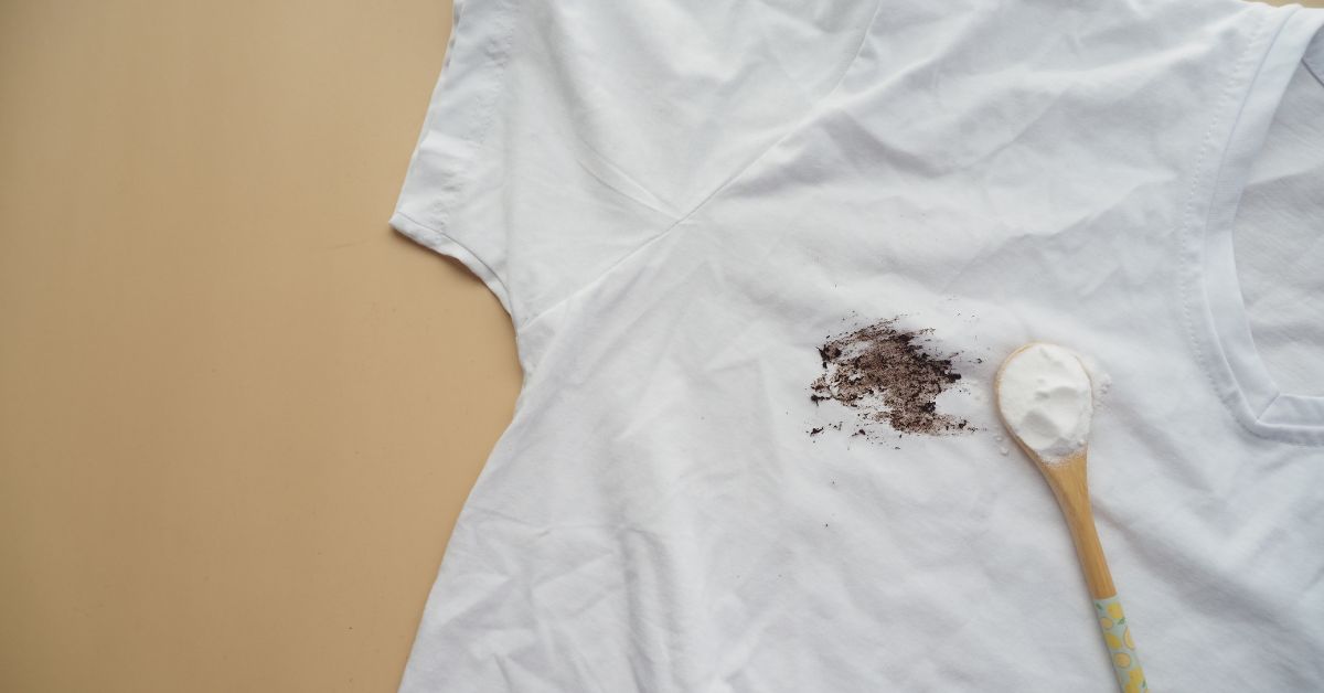 How to Remove Stains from White Clothes
